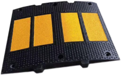 Euro Style Rubber Speed Bump - Block Pattern Detail
